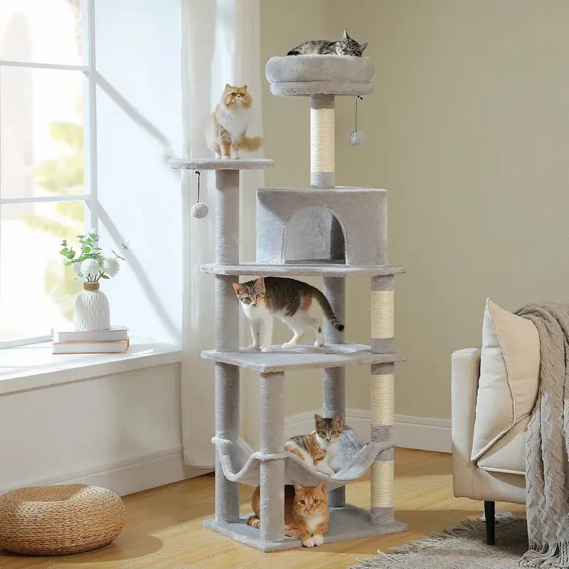 Arbre à chat tour multi-niveaux FéliTower gris clair avec hamac, niche et plusieurs chats